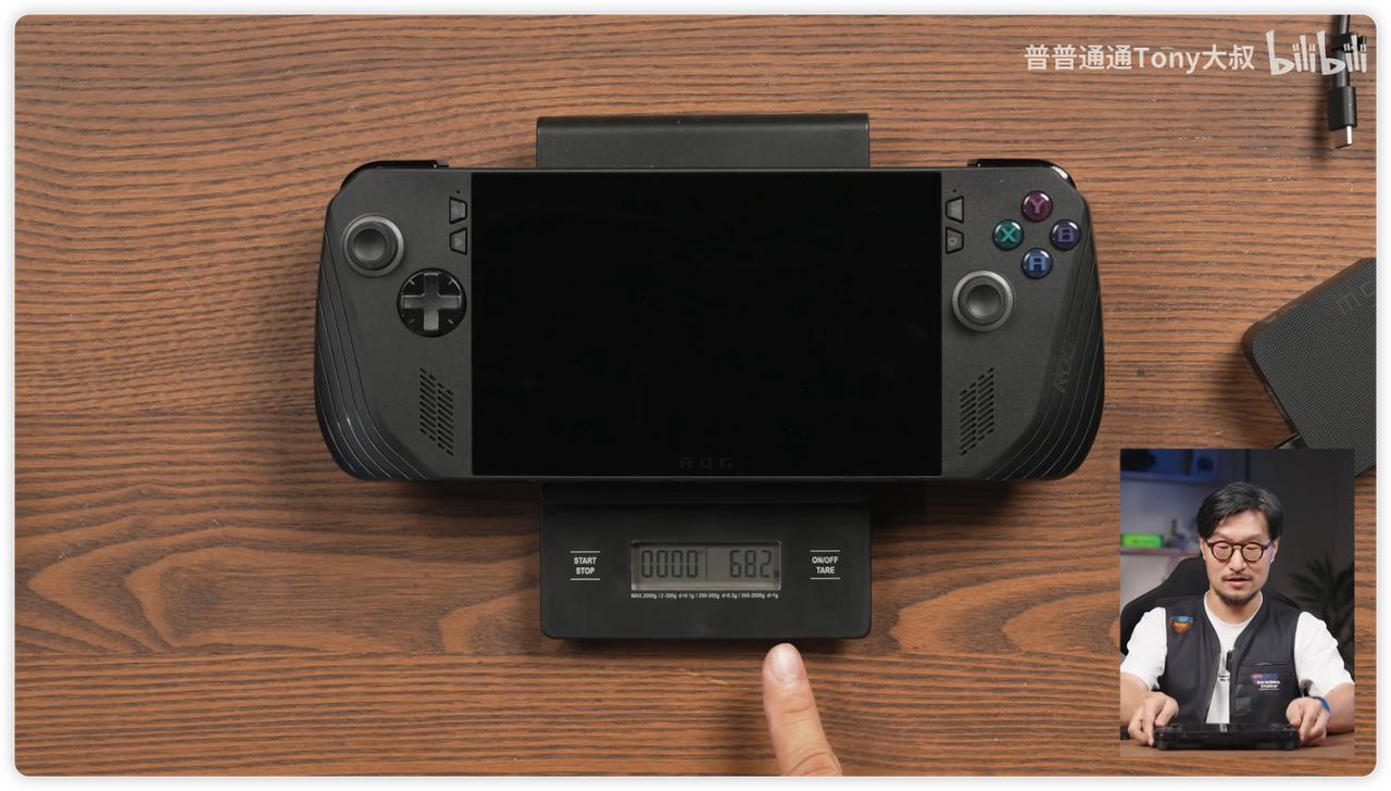 ROG的硬件设计功底是真的强啊

看到了很多UP主上手体验了ROG掌机X，严格来
