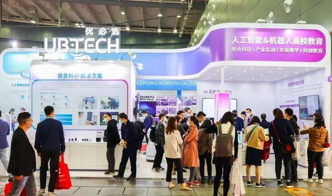 亏7.9亿砸1.24亿招人的优必选，赌的从来不是人才，是生死

月薪5000元打