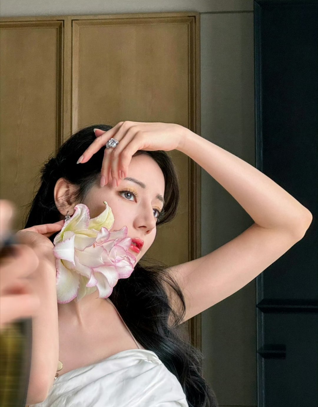 热巴这颜值太权威了甜甜的氛围感很难让人不爱的呀心都要化了那种