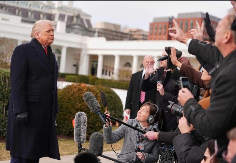 特朗普这操作真是让人惊掉下巴！据报道，他居然说可能对不支持美国获得格陵兰岛计划的
