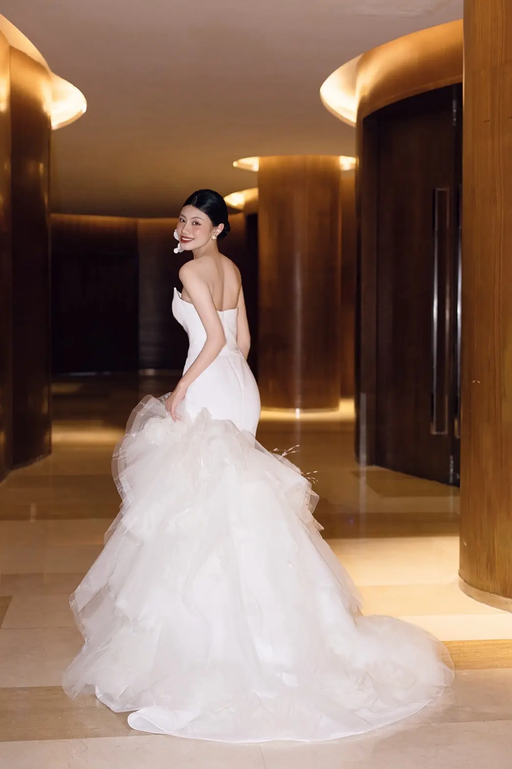 “婚纱👰‍♀️”结婚的时候穿婚纱怎么摆最好看请看这一篇～