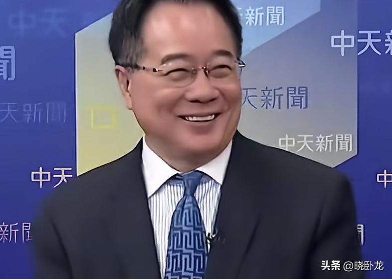 蔡正元在中天《大新闻大爆卦》最后一期节目，因为他要去服刑了，郭正亮祝蔡正元“一路