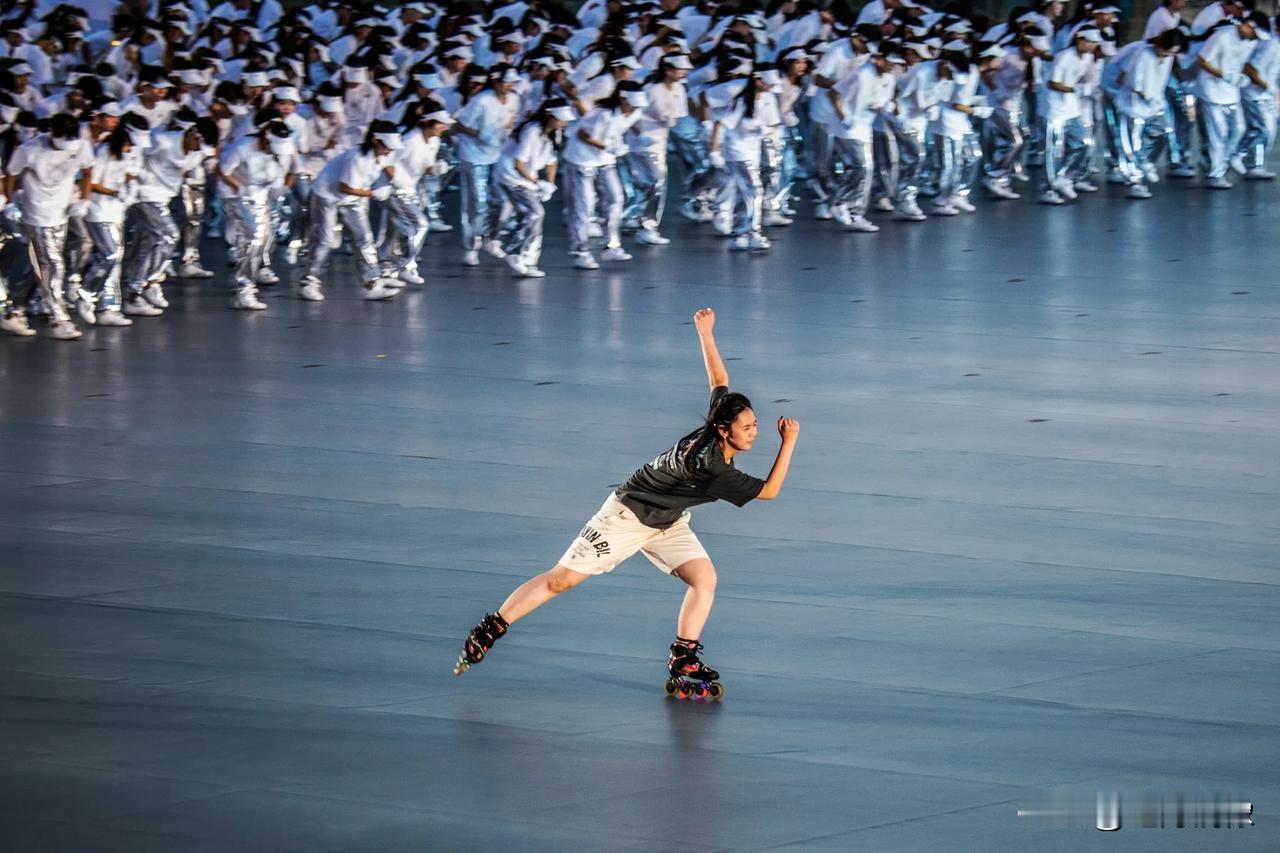 运动成都，活力成都，世运成都。
运动无限 、气象万千。