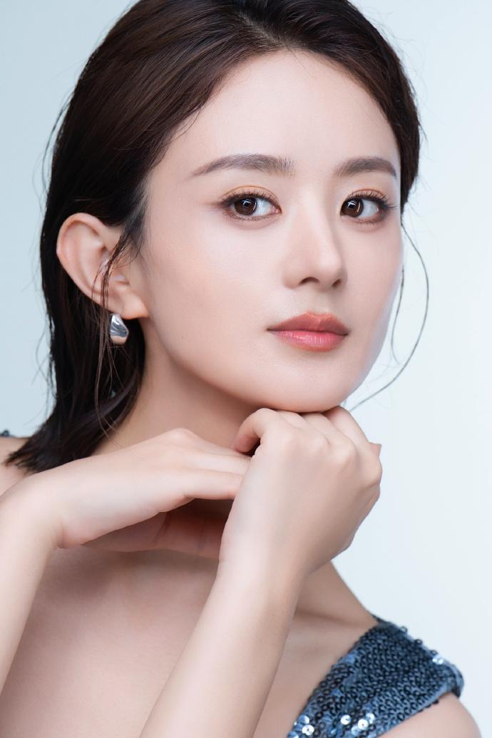 【侵权赵丽颖网民手写信道歉】据，女士名誉维权系列案件，两名被告通过涉案网络账号向