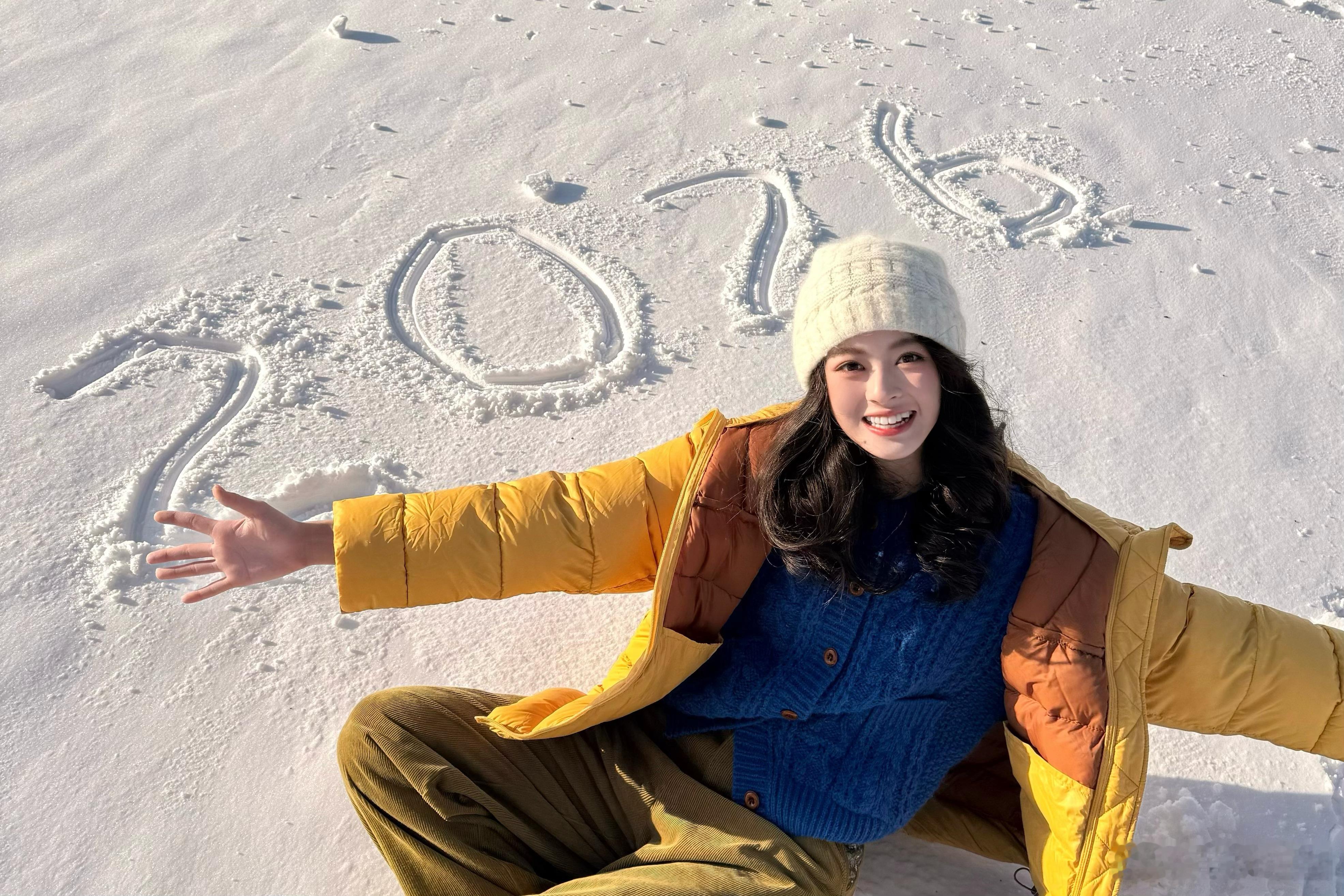 黄杨钿甜 真诚善良的人当然会吸引到同样真诚善良的粉丝呀 比如甜甜和甜甜圈们～ 甜