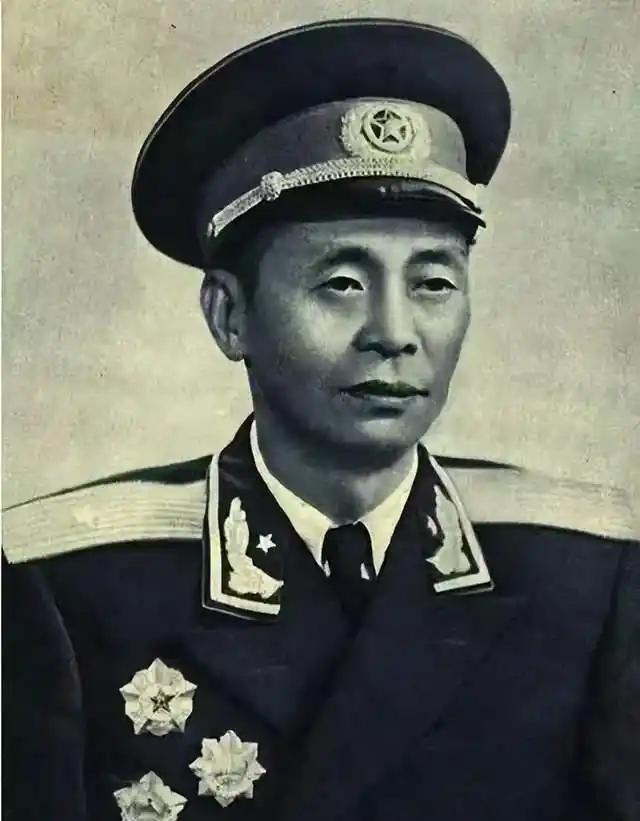 1957年，开国少将向中央申请：“我脑袋受过伤，不适合当官，想回家当农民！”中央
