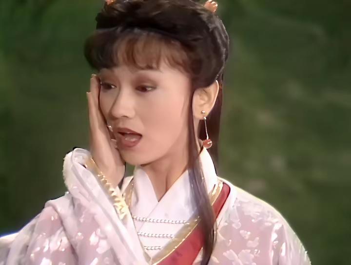 恋爱脑真的是没有什么好下场的，请大家看看胡媚娘的下场吧！

为了谈恋爱，为了得到