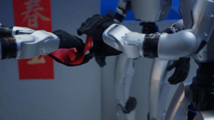 这怕不是马年春晚押题王吧今年春晚最大剧透来自非人类春晚还没播，机器人先卷疯了！头