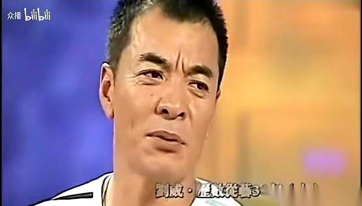 刷到个旧闻，给我气笑了。
一个大男人，在节目上回忆当年怎么跟前女友在一起的。他说