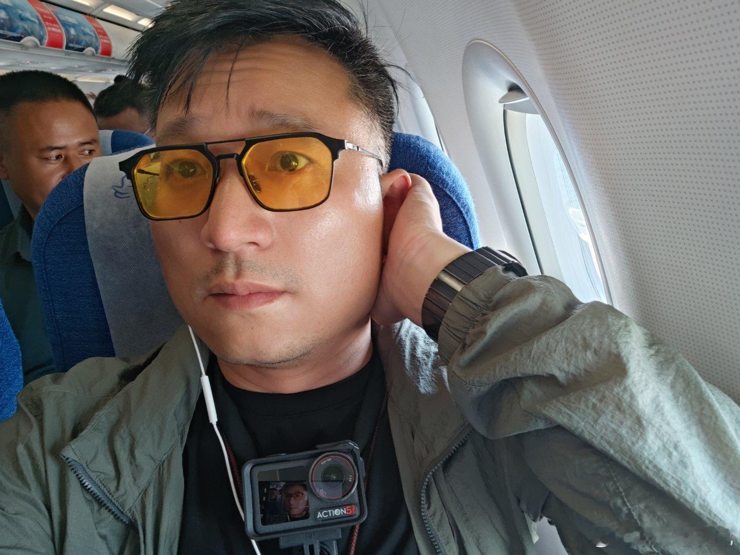 ES8王者归来，今晚，成都见！下午四点有直播，记得关注哦！蔚来全新es8发布对全