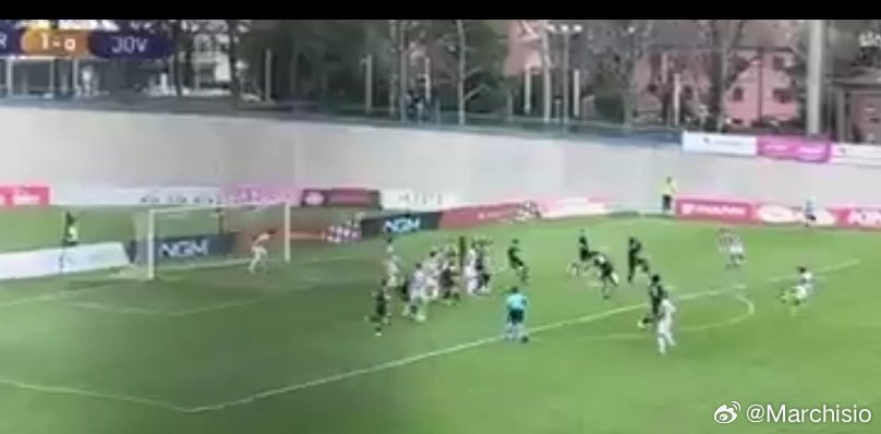 尤文图斯-拉齐奥 条款8.2:进球无效“越位球员离守门员并不近，但是挡住了守门员