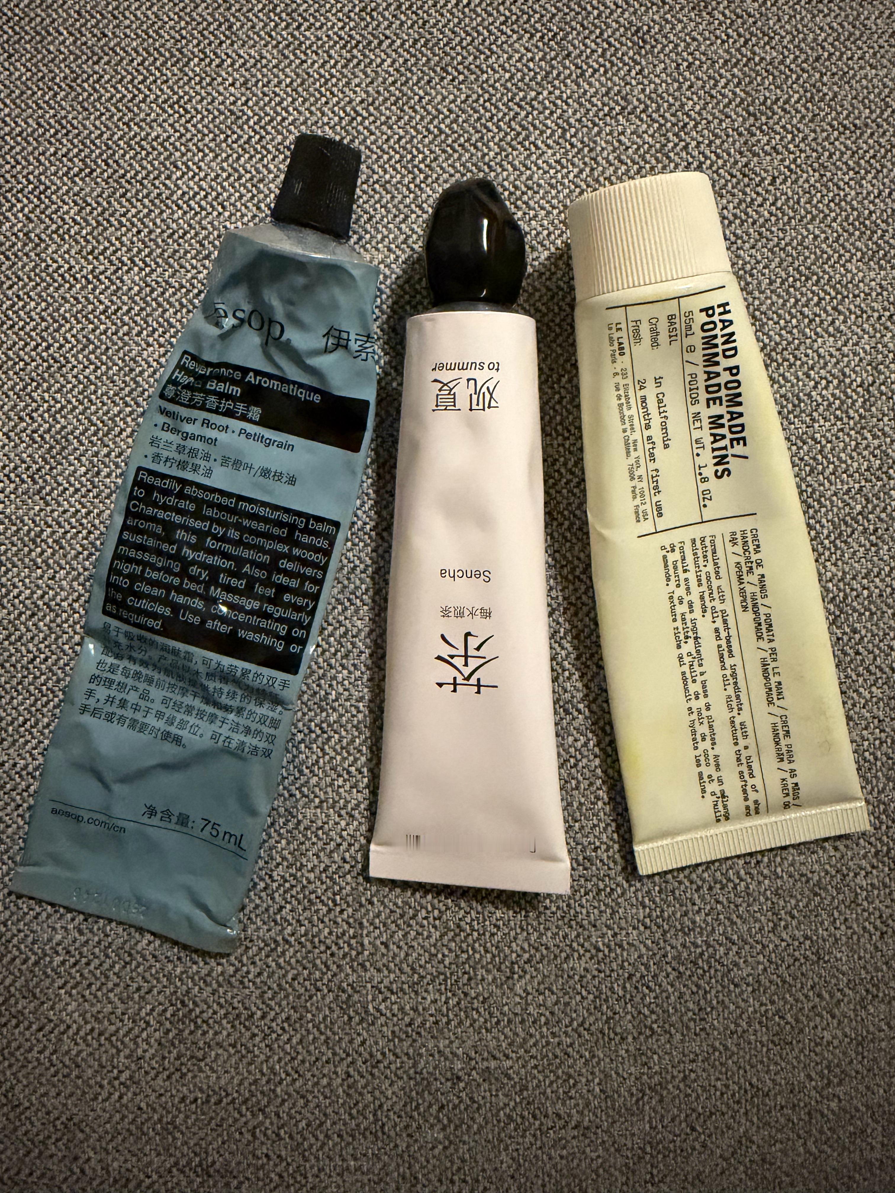 护手霜现在必备手指头上的倒刺真的可以得到缓解 