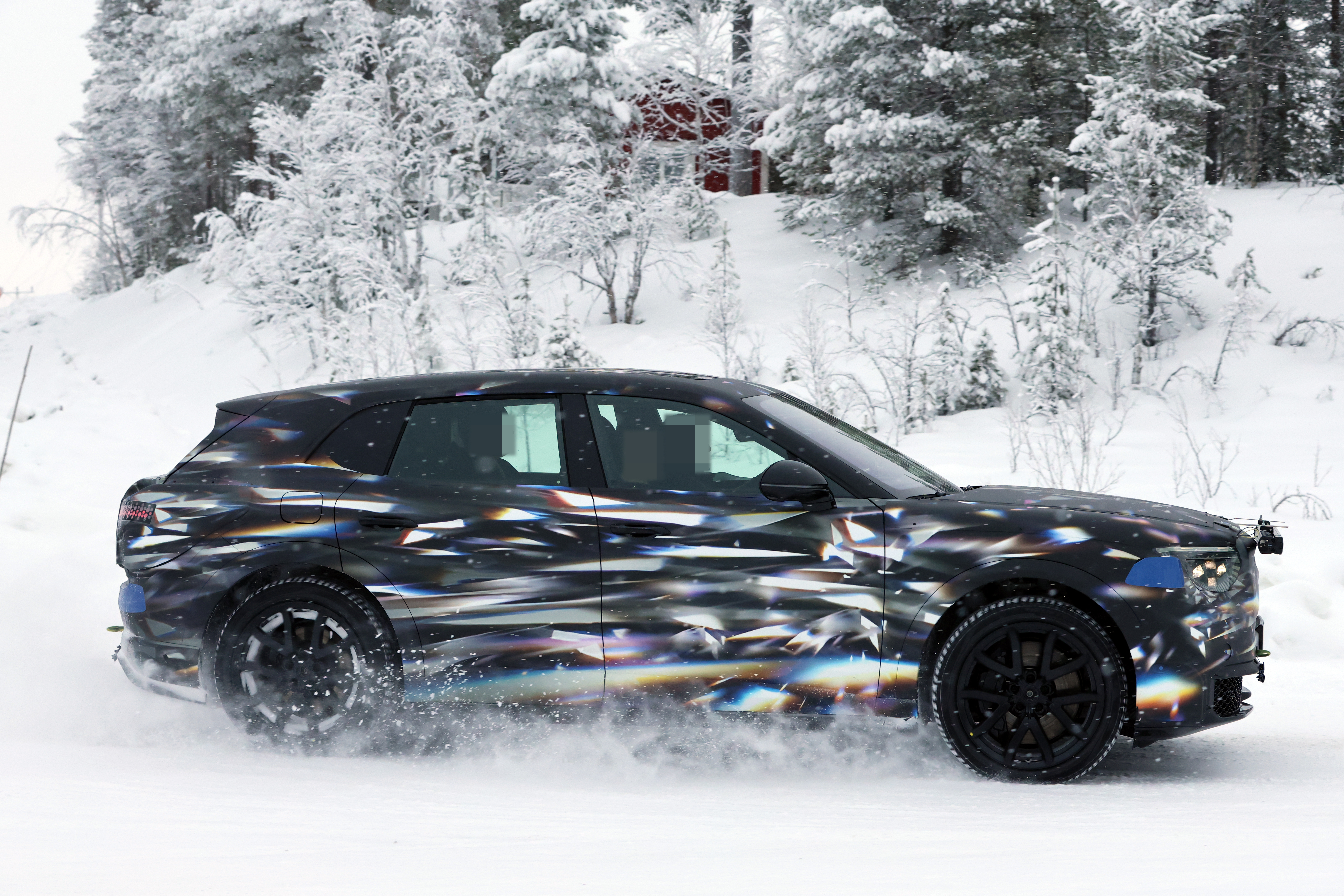 奢牌宾利将在年底发布基于PPE架构的城市SUV，800V架构，续航在600～65