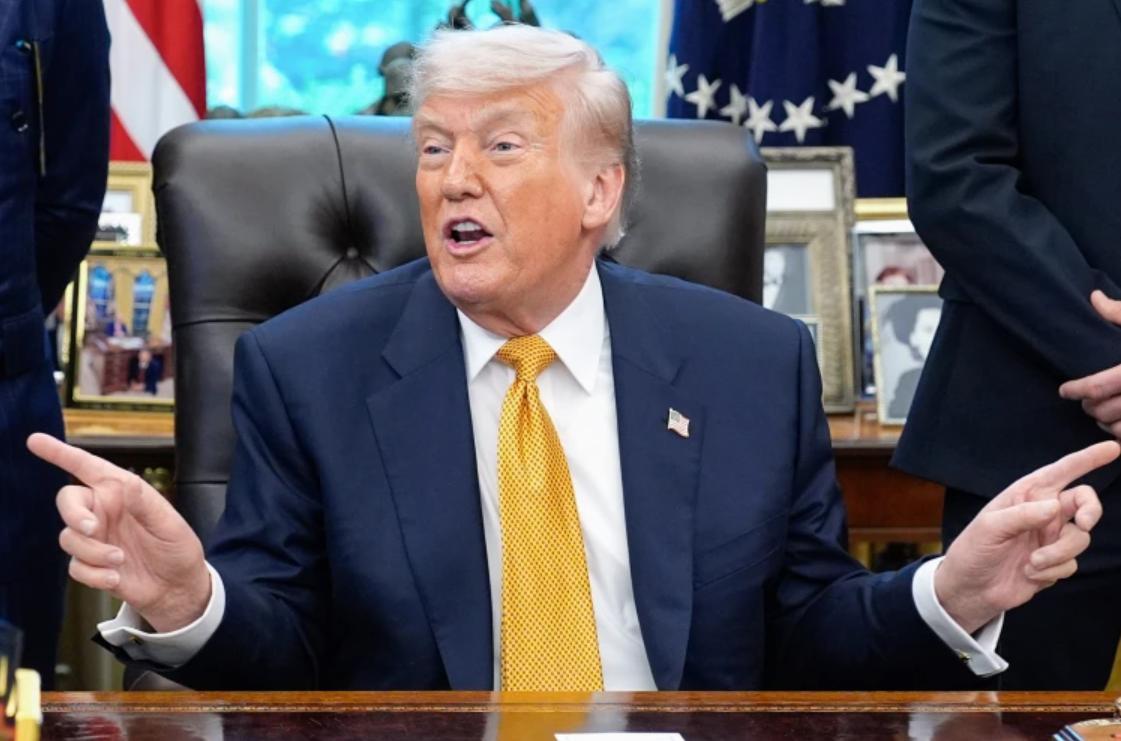 我突然感觉，这份名单比任何外交辞令都诚实。

特朗普带来的不是“天团”，是一面镜