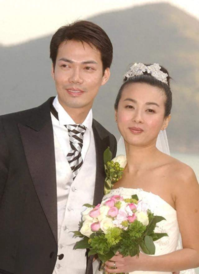 59岁谢天华近照曝光！60万4次试管换来儿女双全，儿子像极老爸