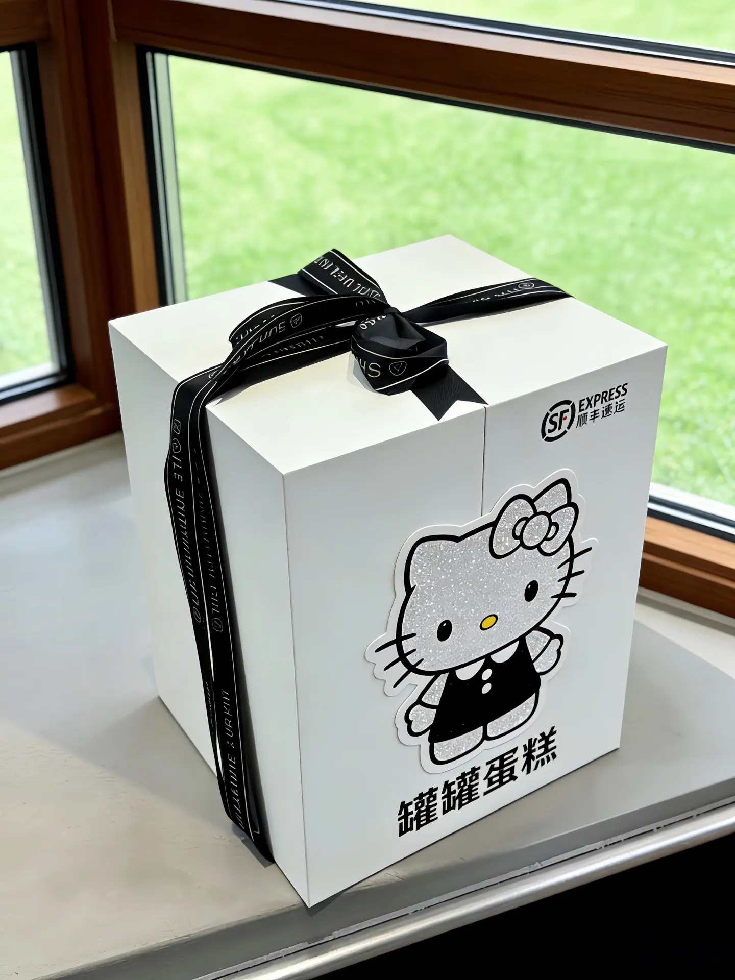 什么都是假的！只有男朋友给我买的冬天第一盒罐罐蛋糕是真的！！🍰