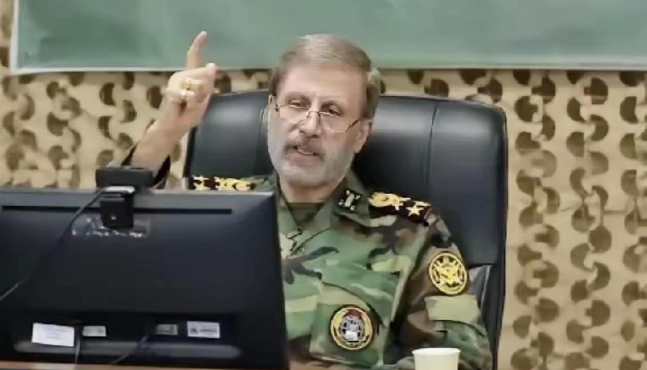 佩泽希齐扬和阿拉格齐至今还坐在位子上，革命卫队没动他们。很多人以为这是强硬派手软