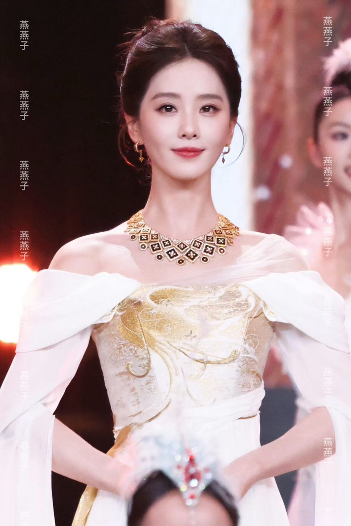 有没有人知道这个水印的原po是那个呀😭找了好久都没找到😭 