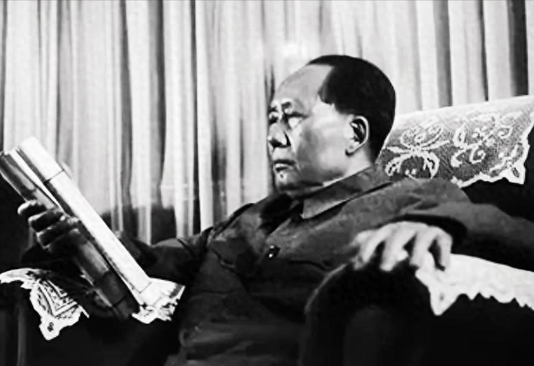60年前许哲安想要见毛主席却遭到拒绝，后来经54军军部协助才得以实现，这让他十分