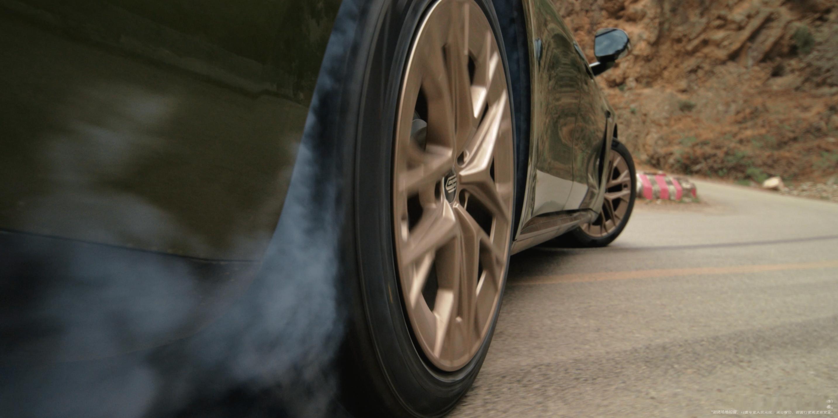 很多人总觉得智能汽车的电控底盘是噱头，直到看了尚界Z7挑战世界落差最高山路的实测