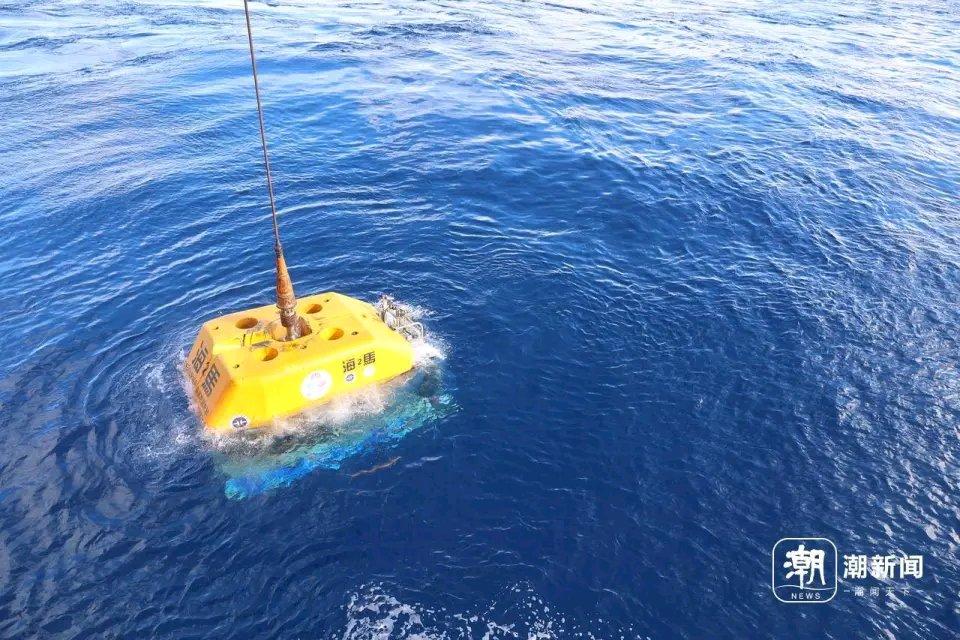 10月9日，十五运会和残特奥会火种采集仪式在广州举行，这次的“源火”来自南海北部