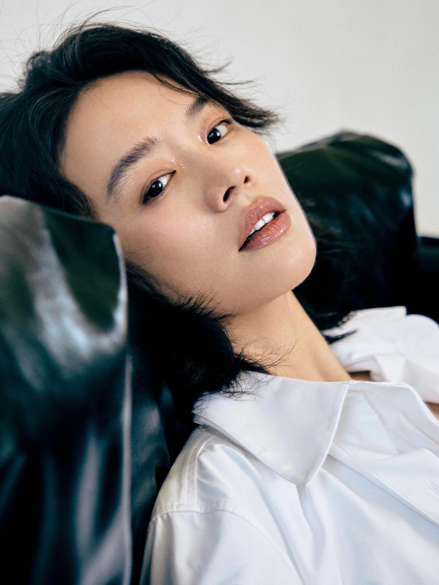 马思纯封面大片 