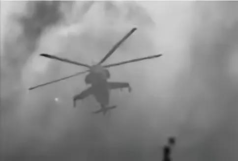 乌方承认，乌军一架米-24武装直升机在拦截俄军“天竺葵”无人机时，被一架挂载R-