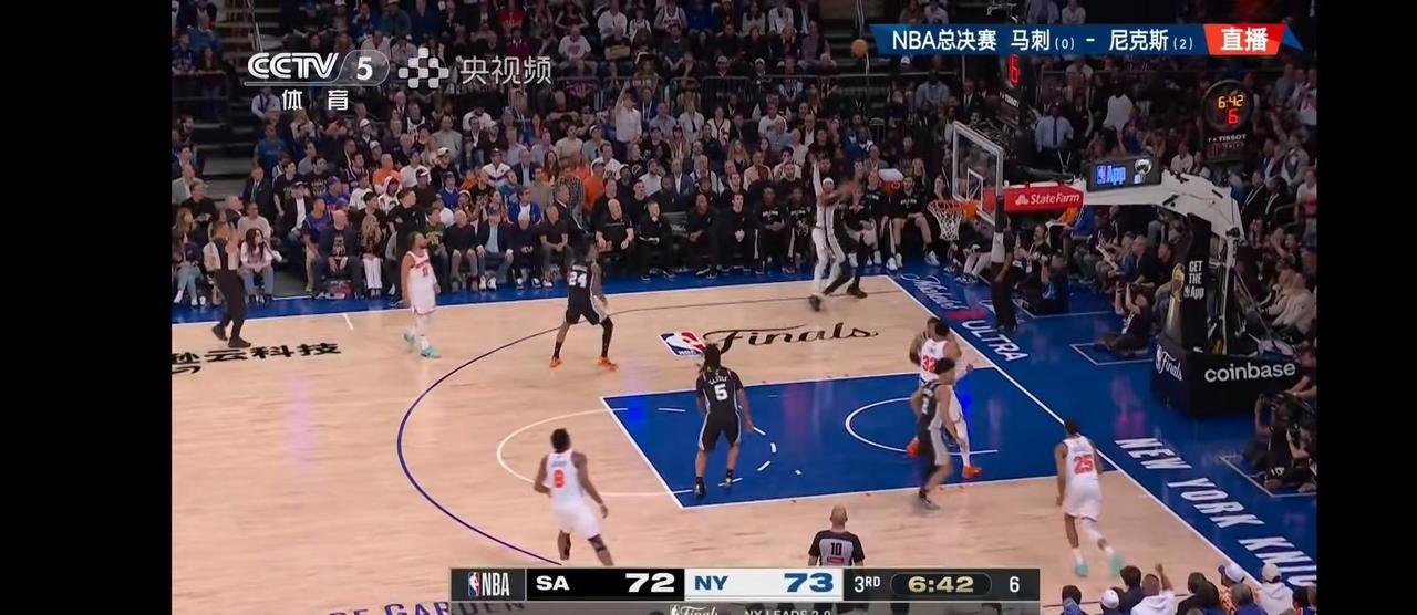 NBA88年的我，零零碎碎的看了马刺和尼克斯的第三场。感叹年轻的活力，激情四射。