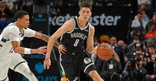 北京时间12月15日，NBA常规赛再战一场，篮网9人得分上双，最终主场127-8