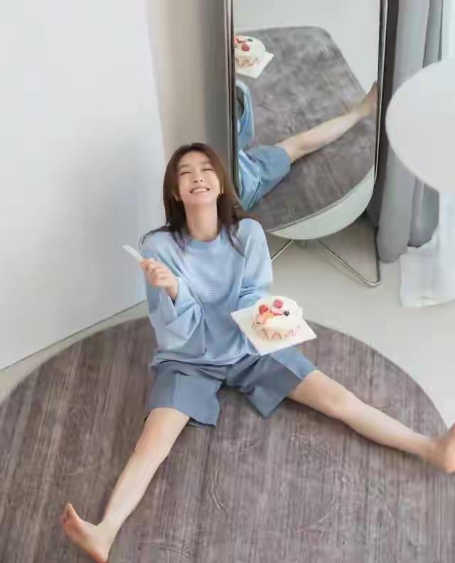 秦岚这个笑容也太治愈了吧开心一整天