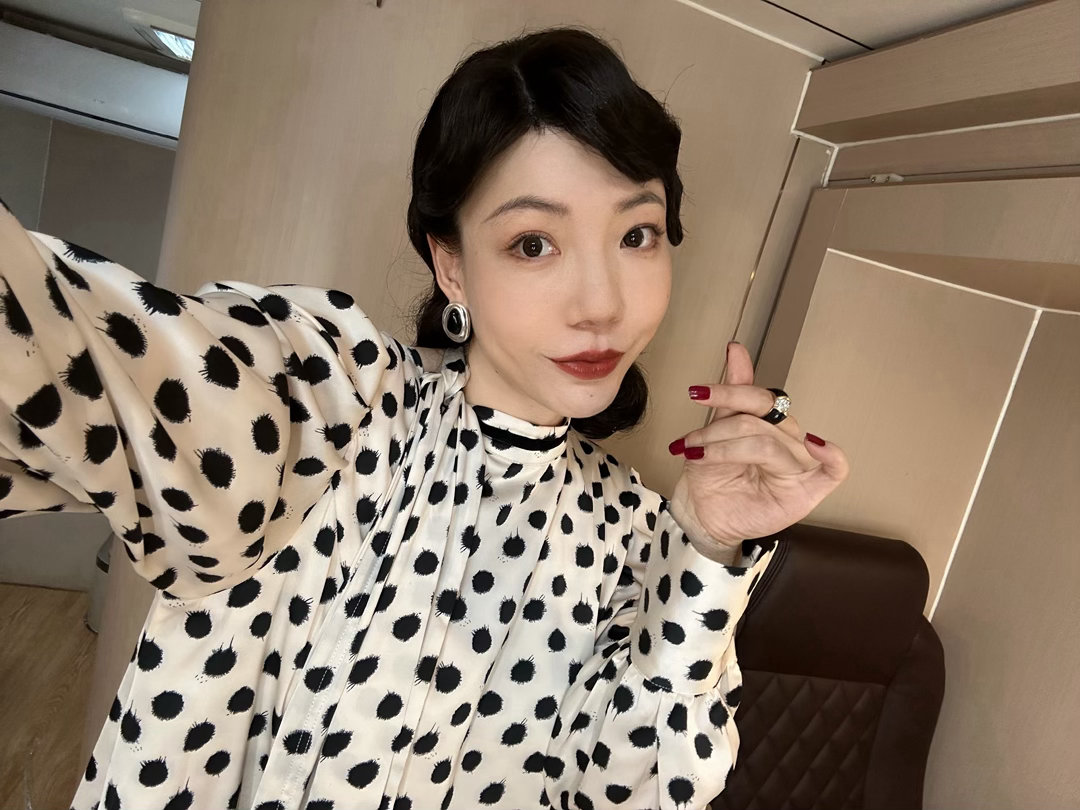吴莫愁长文告别慕容锦瑞吴莫愁发长文告别这一秒过火字里行间满是不舍，吴莫愁发文告别