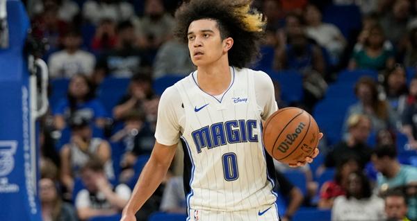 NBA官方宣布，对奥兰多魔术处以2.5万美元罚款，原因是球队违反了联盟的伤病报告