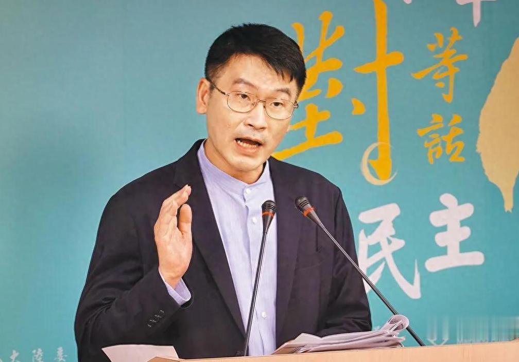 台陆委会竟然毫不知耻地说：大陆市场已经没那么重要了。
今天，台陆委会发布数据：台
