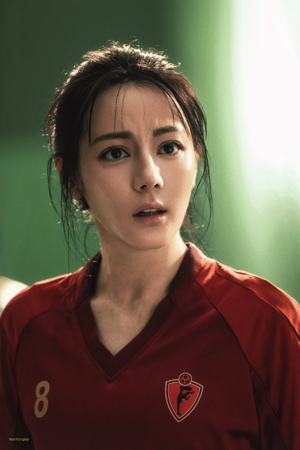 迪丽热巴第四位破10亿90后女演员迪丽热巴商业适配性得到市场验证迪丽热巴第四位破