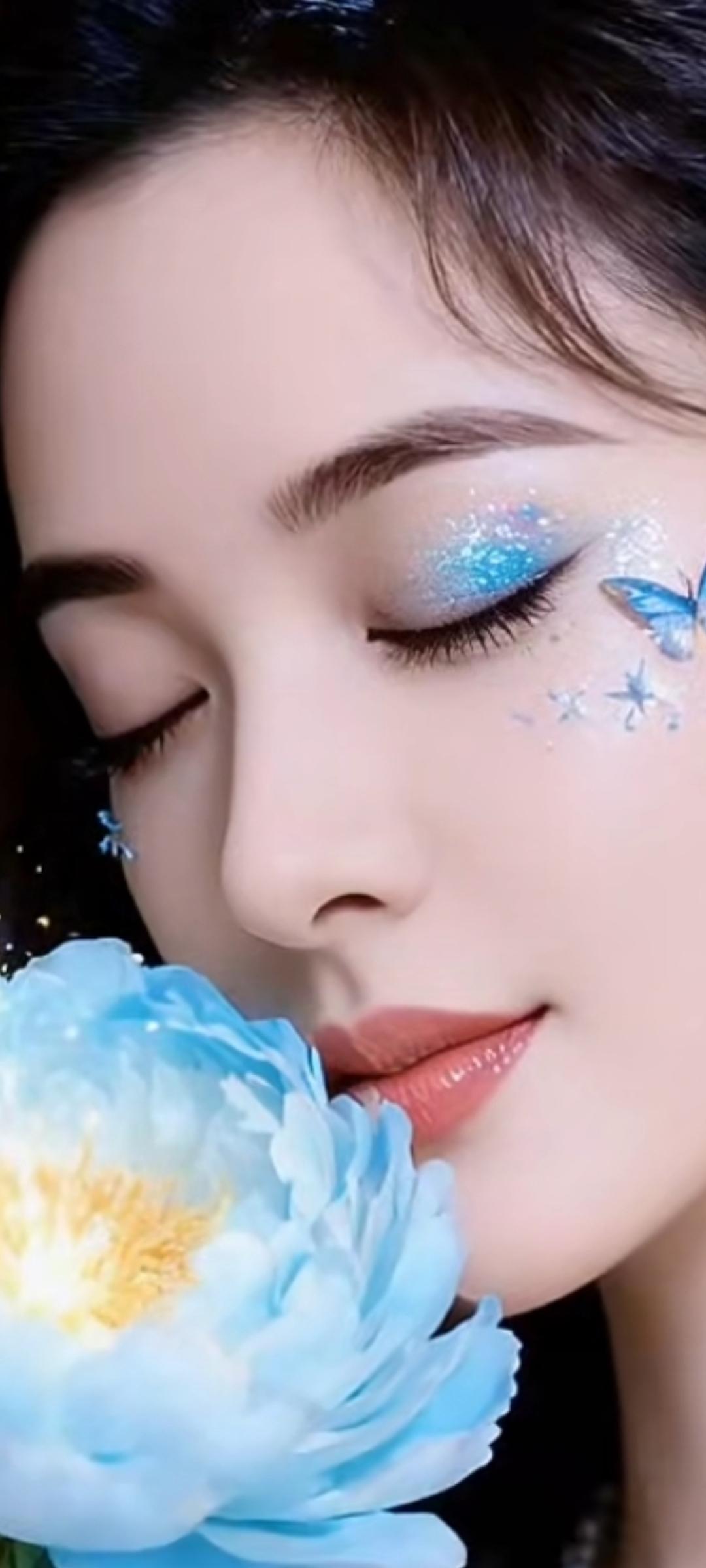 梦幻蓝调妆容，与蝴蝶共舞的浪漫时刻🦋💙🌸