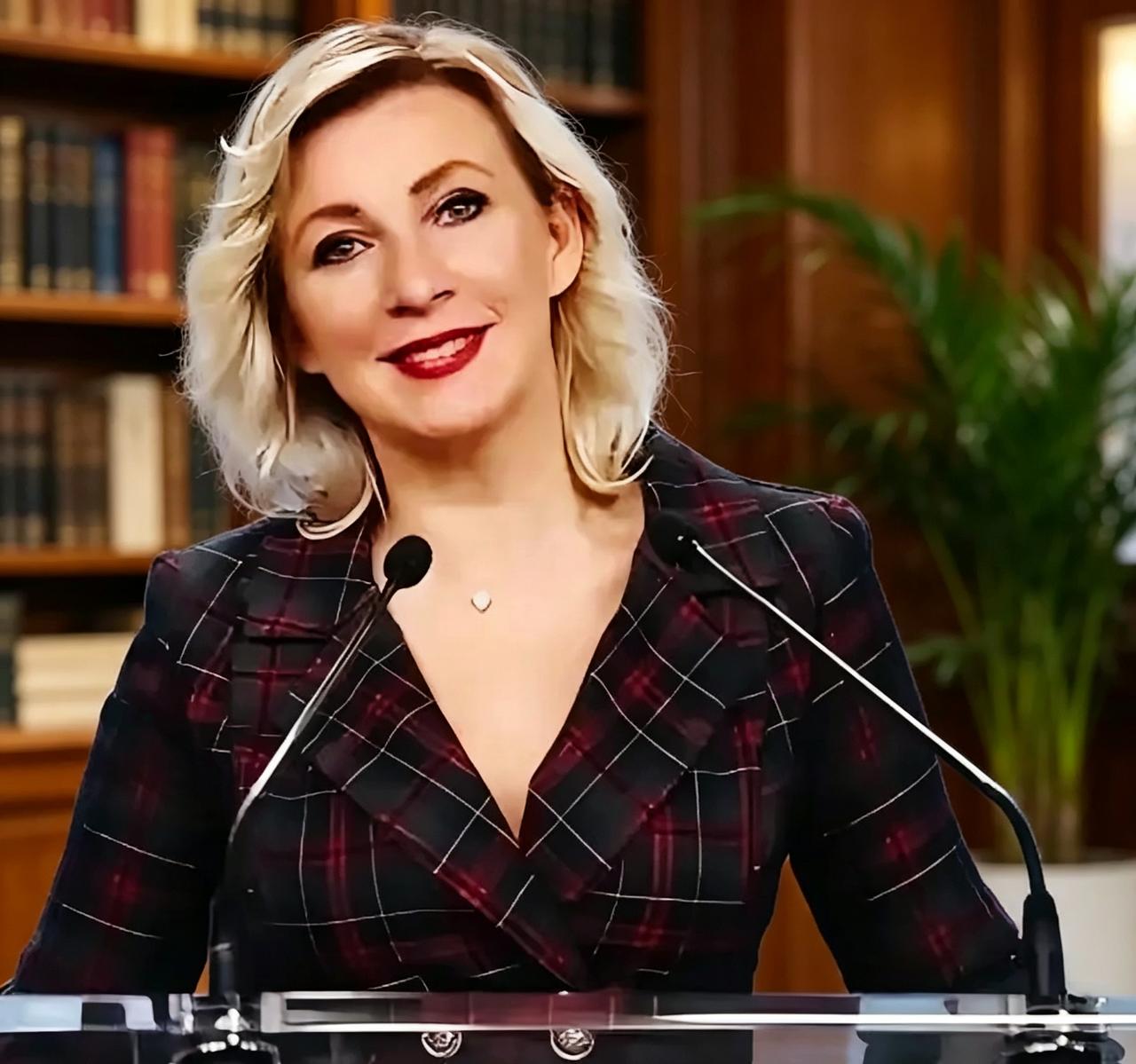 4月24日这天，俄罗斯算是把日本的底裤给扒下来了。
 
俄罗斯外交部发言人扎哈罗