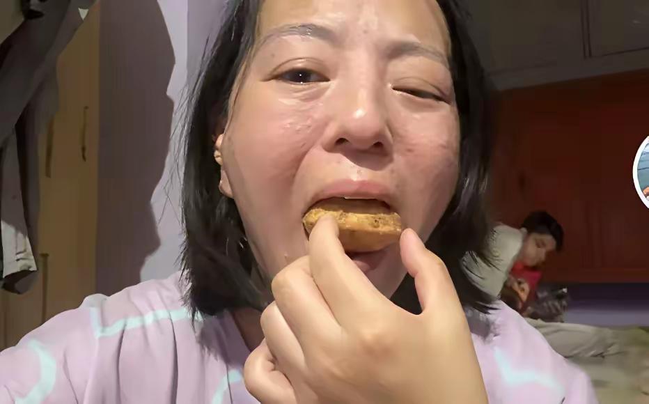 网红丹丹说：出嫁到印度好幸福！以后别再回娘家了，中国有古话，嫁出去的闺女，如同泼