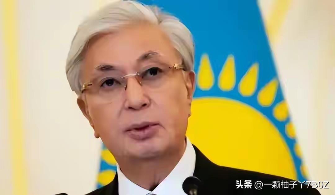 7月15日哈萨克斯坦总统托卡耶夫抵达上海，17日世界人工智能大会正式启幕，会场前