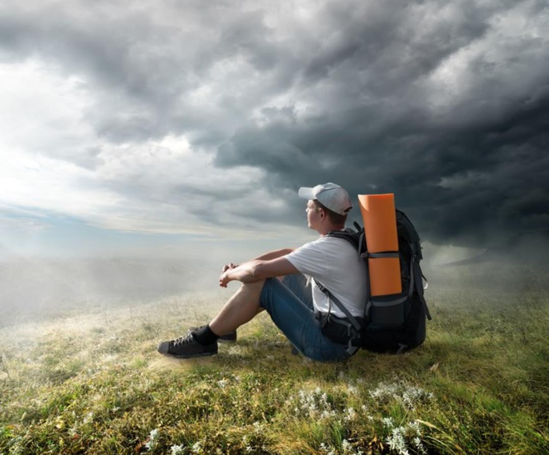 人生的挫折都是阶段性的，只要心不执着，很快就会成为过去！
    不管现在正经历