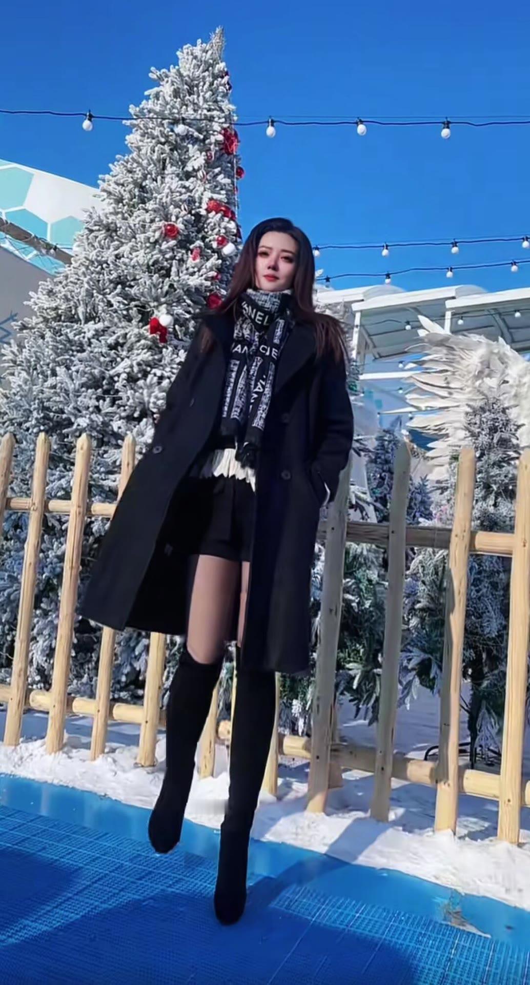 怎样完成气质风穿搭简约又时尚