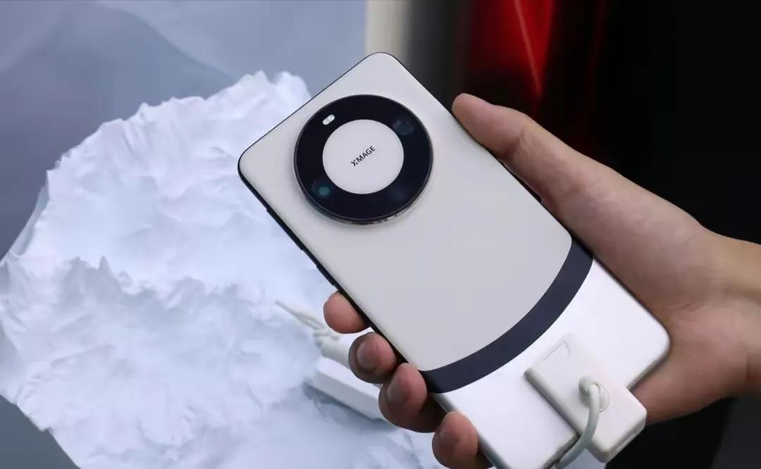 #你能接受最贵的手机价格#mate60系列，iPhone 15系列价格都不低吧，