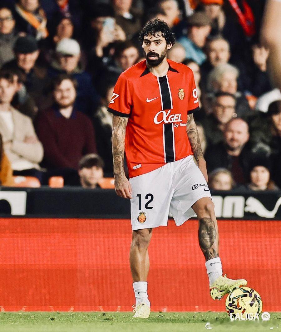 【时运不济】萨穆-科斯塔进球的比赛从未赢过已经在西班牙效力六载的萨穆-科斯塔拥有