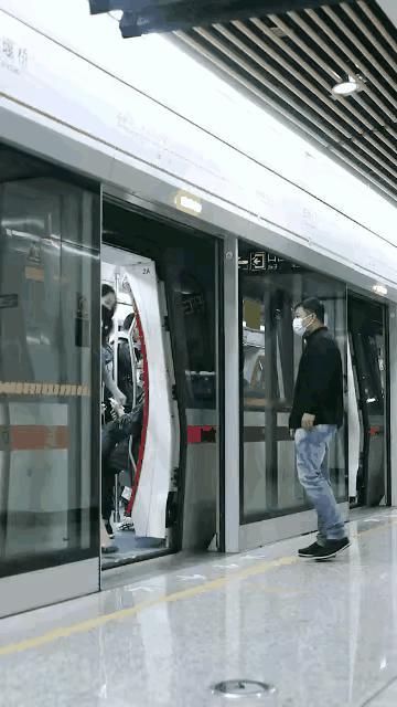 不看为好，看了吓一跳，真没法比。