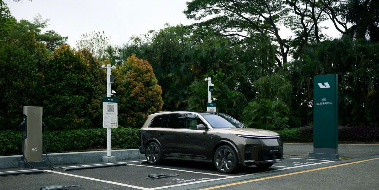 理想全面铺开自研电池！多车型陆续切换，不靠自建工厂，也要攥紧核心技术
 
理想汽