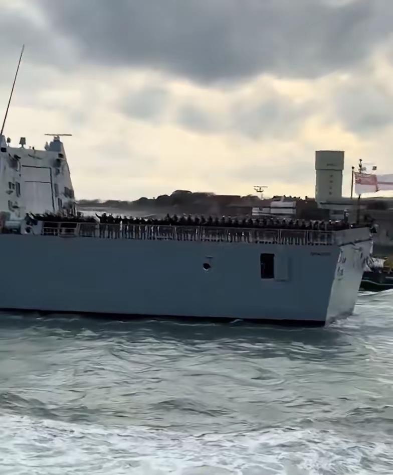 真主党突袭英军舰，打完才发现打错了，这下麻烦彻底闹大了。

英国作为五常之一，本