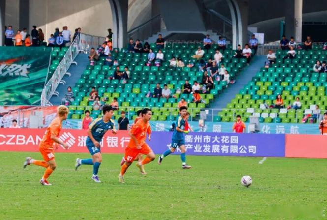 吴越杯台州客场2比1力克衢州2026 浙商银行浙江省城市足球联赛激战正酣，台州客