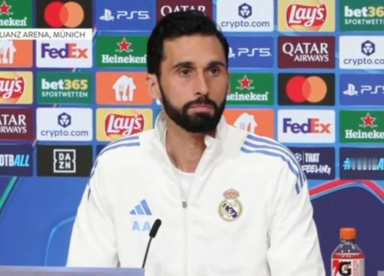 昨天，阿韦洛亚在赛前发布会上笃定地说：“上一场拜仁门将诺伊尔是全场最佳，而我不会