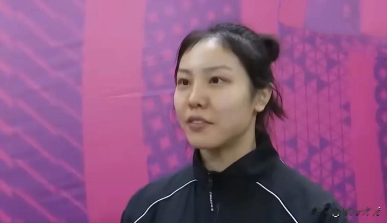 中国女篮上新闻联播啦！
在央视黄金时间播出的新闻联播中，出现了中国女篮的片段，中
