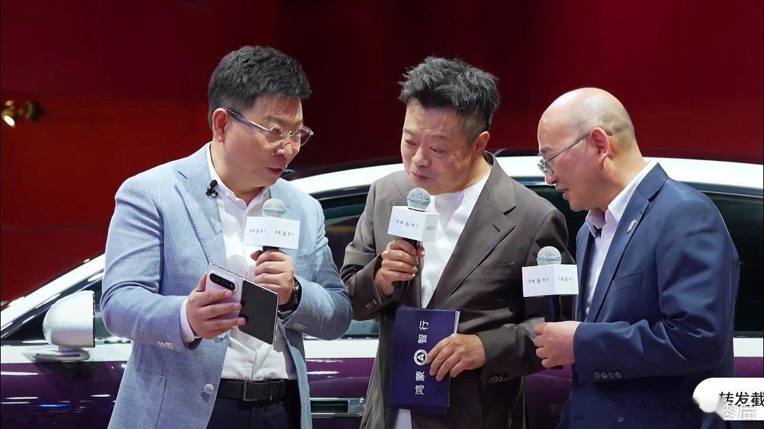 6月份左右，余总会公布尊界新款车型，预计售价150万以上200万左右，图片在余总