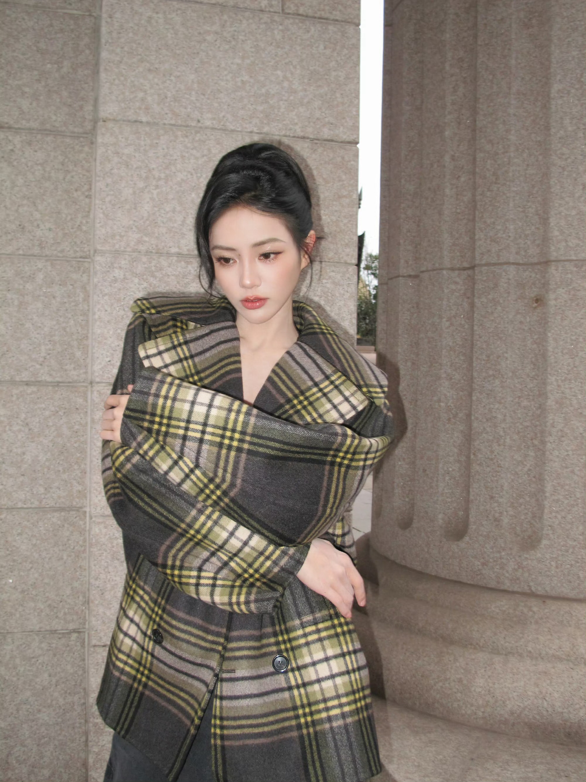 谢可寅好漂亮好漂亮多多营业多多记录！！！在剧组也要多多记录